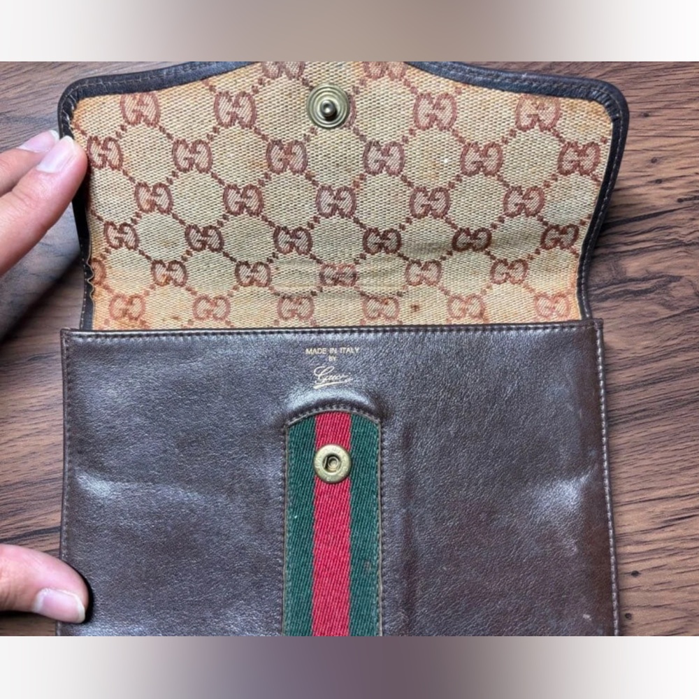 Gucci Brown Leather Clutch with Red and Green Stripe - Picture 3 of 5